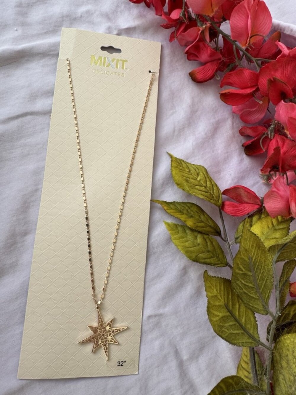 NEW Mix It 32" Dainty Chain Goldtone Filigree Star Pendant Necklace Layering